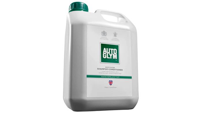 Best car cleaning products Autoglym Bodywork Shampoo Conditioner product image of a white bottle with a green label and cap.
