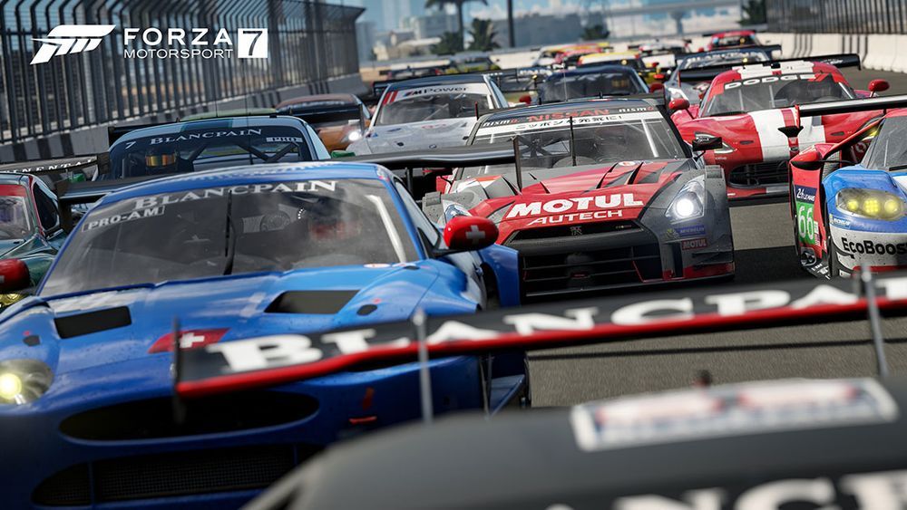 Forza Motorsport 7 racing