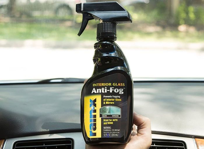 Best car window cleaner Rain-X Anti-Fog product image of a black spray bottle.